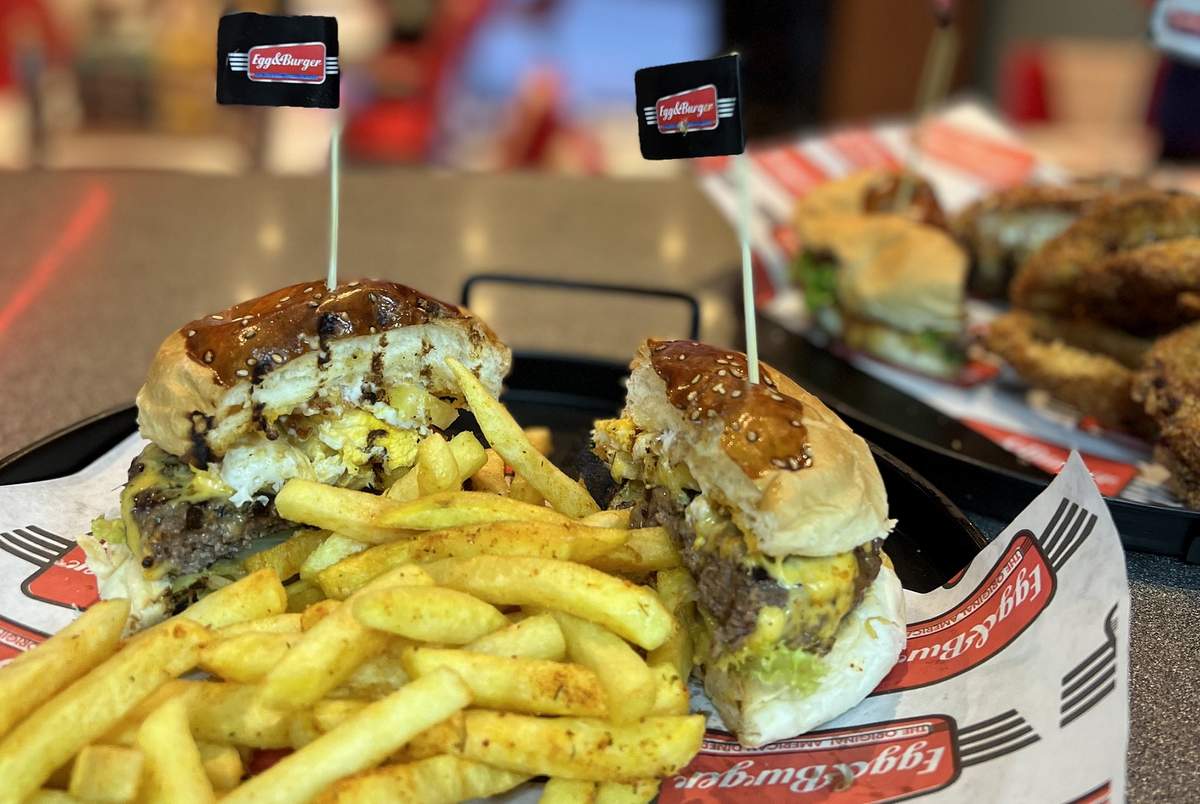 Egg & Burger ile burger deneyimi devam ediyor